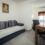 Nera Luxery Апартаменты *