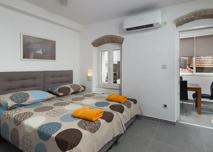 Nera Luxery Апартаменти