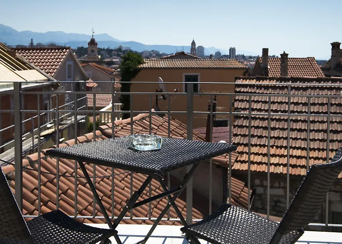 Nera Luxery Апартаменти *