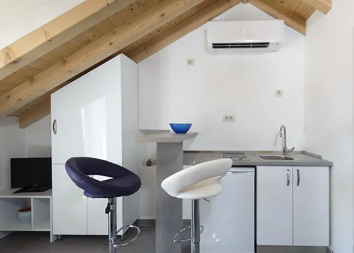 Nera Luxery Спліт