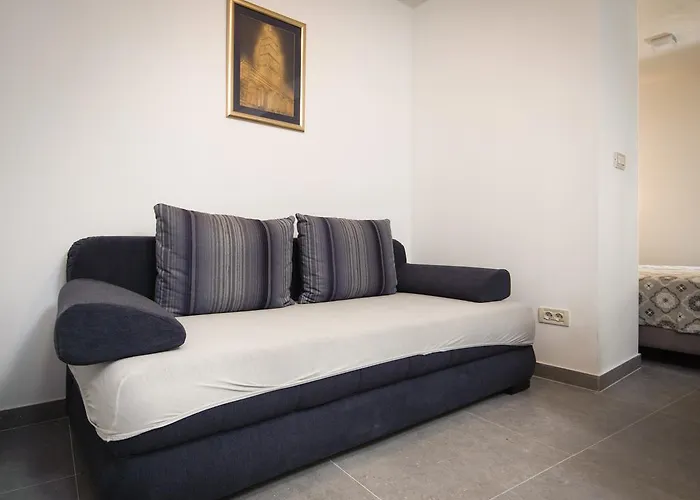 Nera Luxery * Спліт