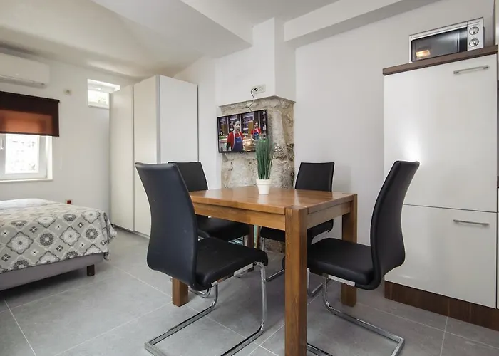 Nera Luxery Lägenhet